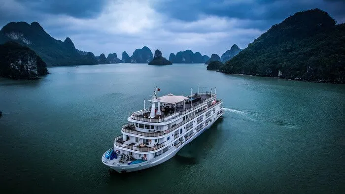 paradise cruise halong bay lan ha bay overnight vietnam