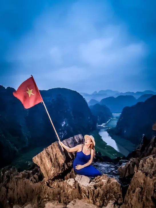 hang mua viewpoint caves ninh binh