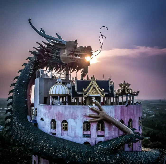 the dragon temple bangkok wat sam phran 