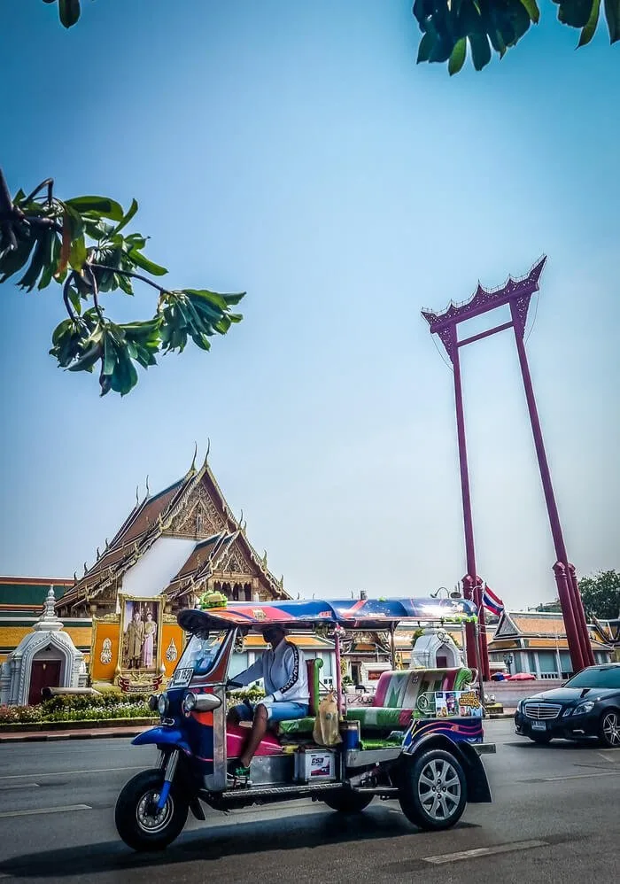 wat suthat bangkok - the giant swing temple 